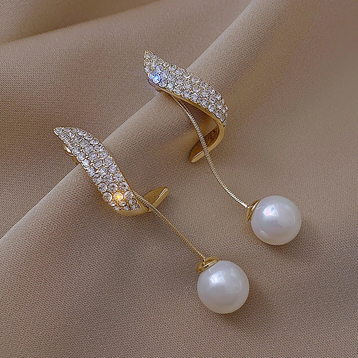 Elegant Pearl Drop Crystal Earrings
