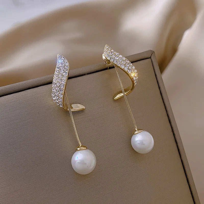 Elegant Pearl Drop Crystal Earrings