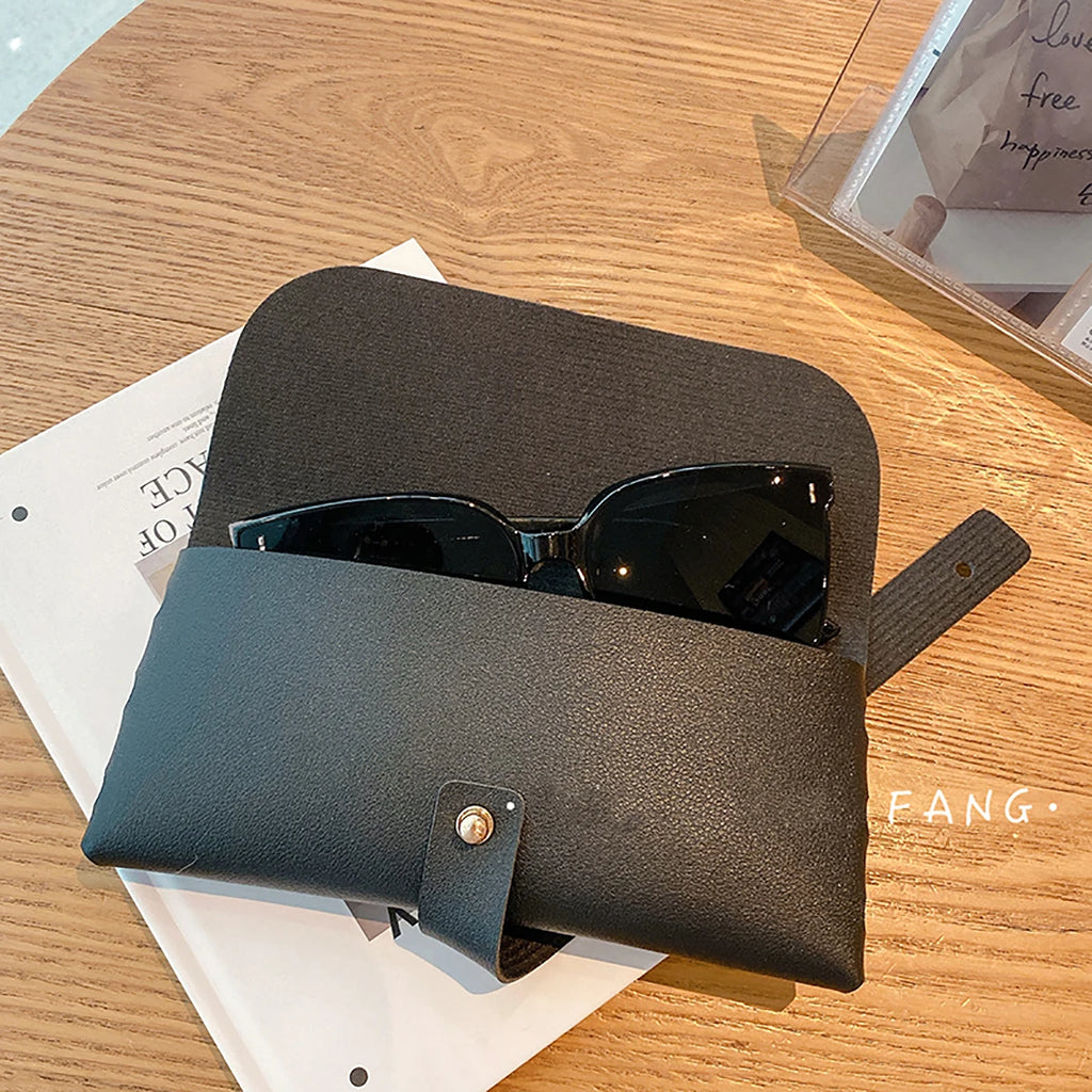 VelvetShield Glasses Case